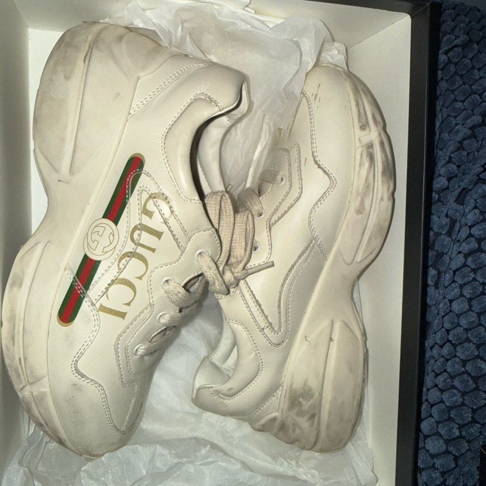 Gucci Kids Cream Leather Sneakers with Red & Green Web